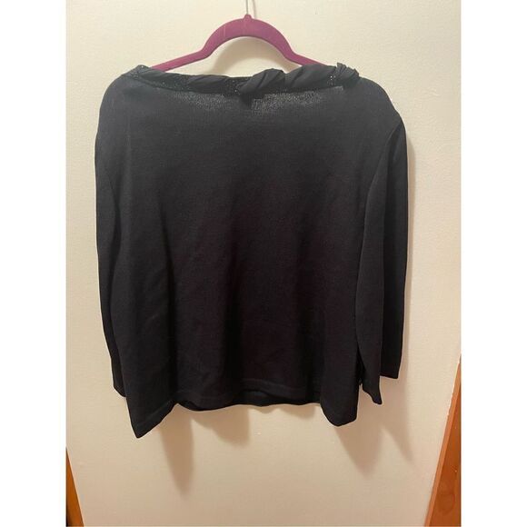 St. John Top - Picture 3 of 3